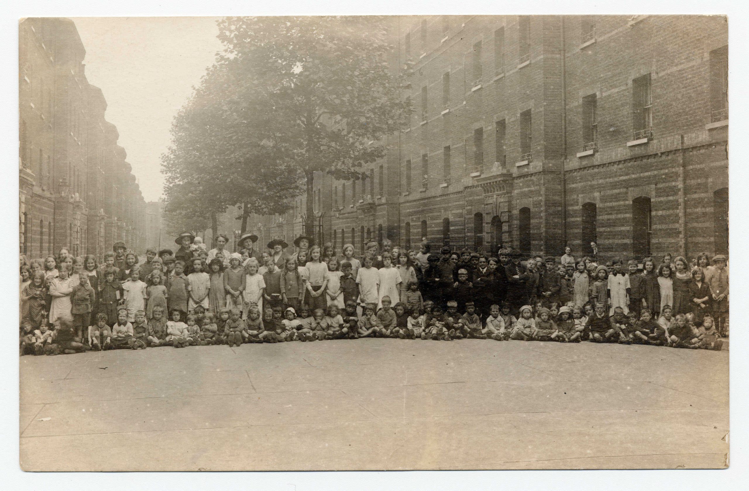 150 women and children at Peabody Estate in Pimlico, London